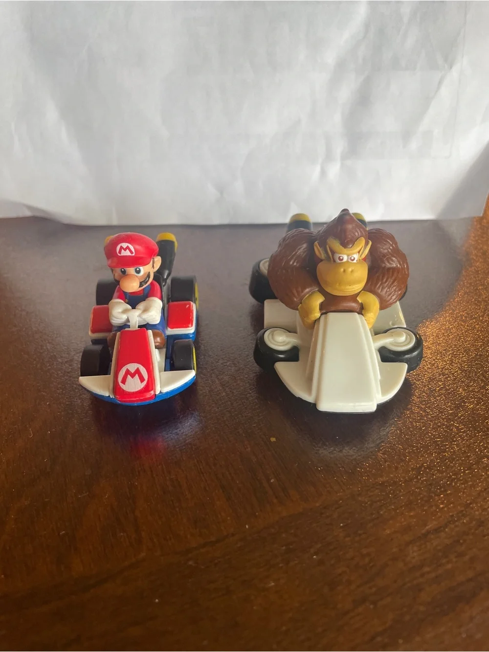Hot Wheels Nintendo Mario Kart Donkey Kong & Mario
